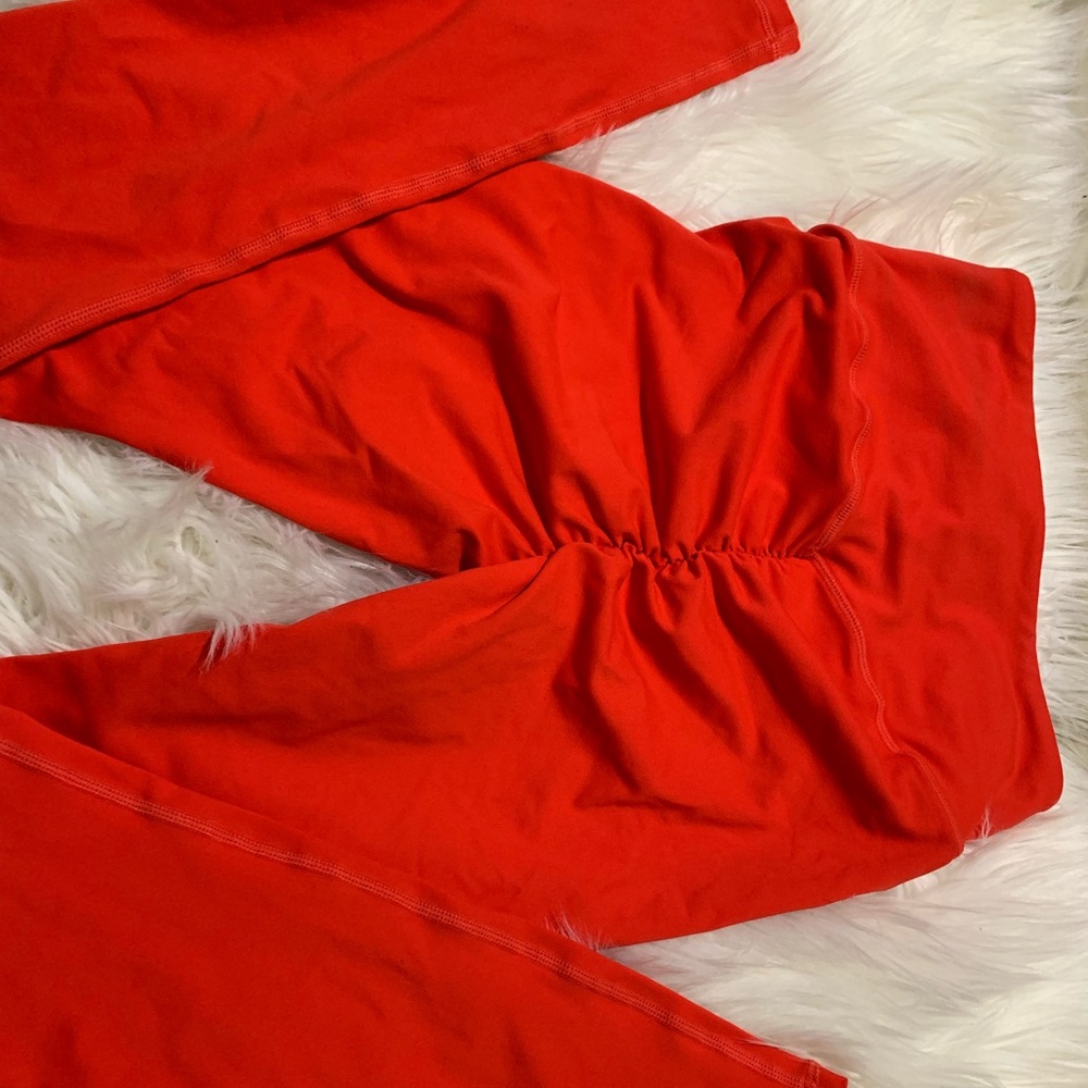 Bootyful Scrunch High Waist Leggings in Red